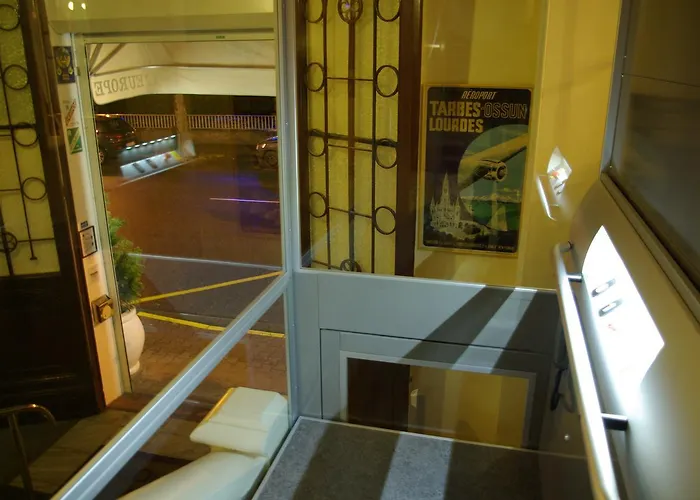 De L'europe 3* Lourdes