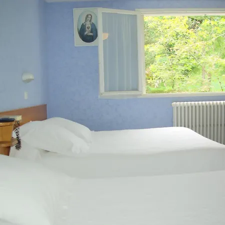 De L'europe 3* لورد