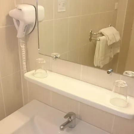 Отель De L'europe 3*