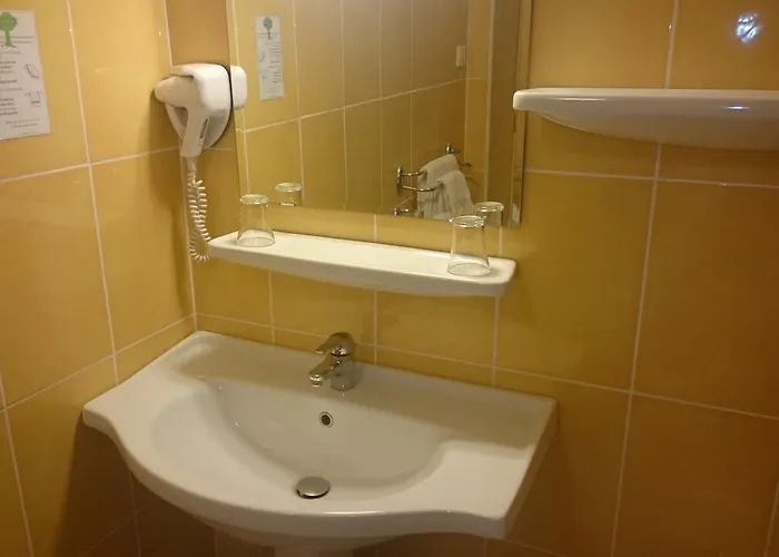 De L'europe ルルド