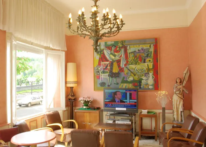 De L'europe ルルド